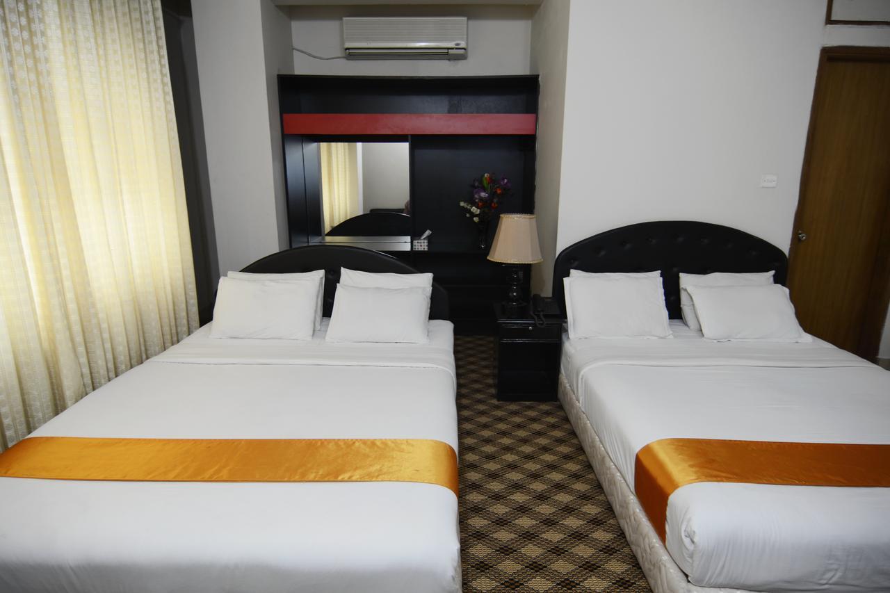 Holiday Xpress Dhaka Buitenkant foto