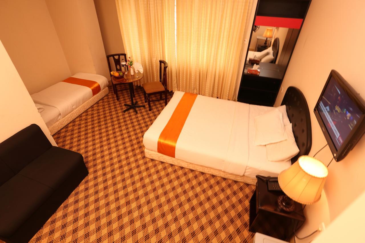 Holiday Xpress Dhaka Buitenkant foto
