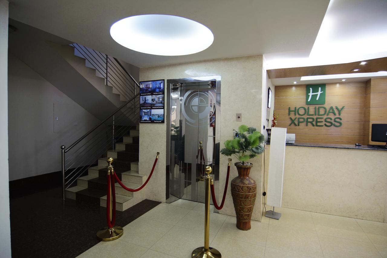 Holiday Xpress Dhaka Buitenkant foto