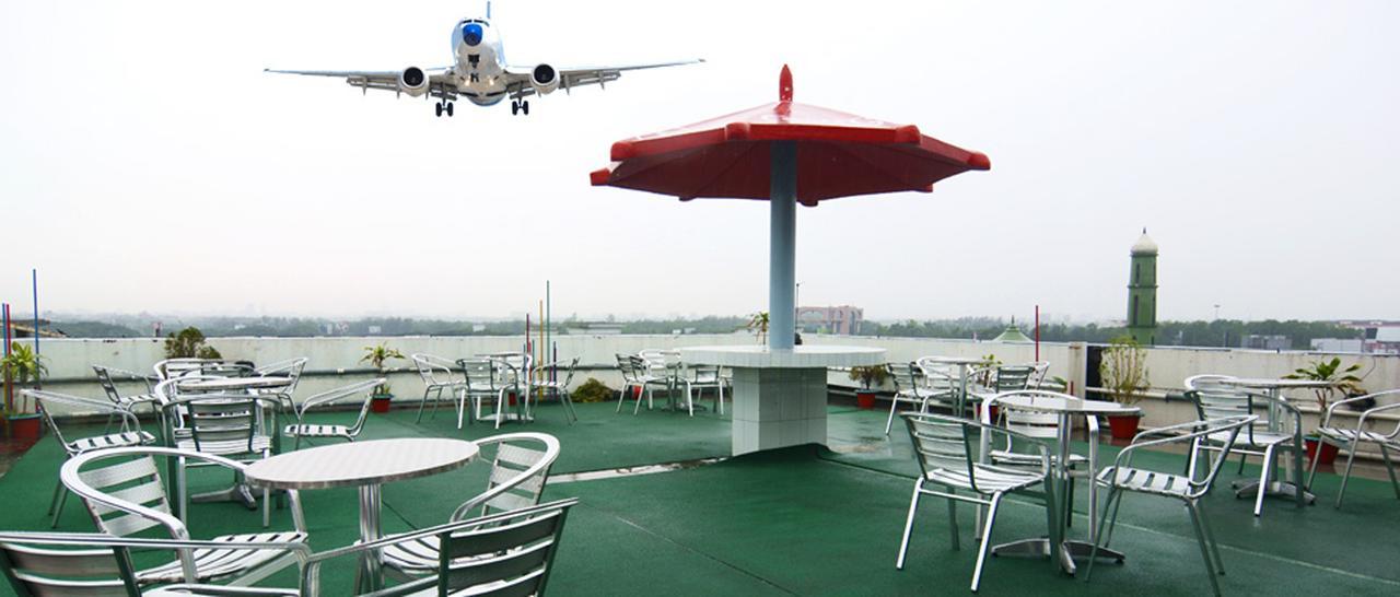 Holiday Xpress Dhaka Buitenkant foto